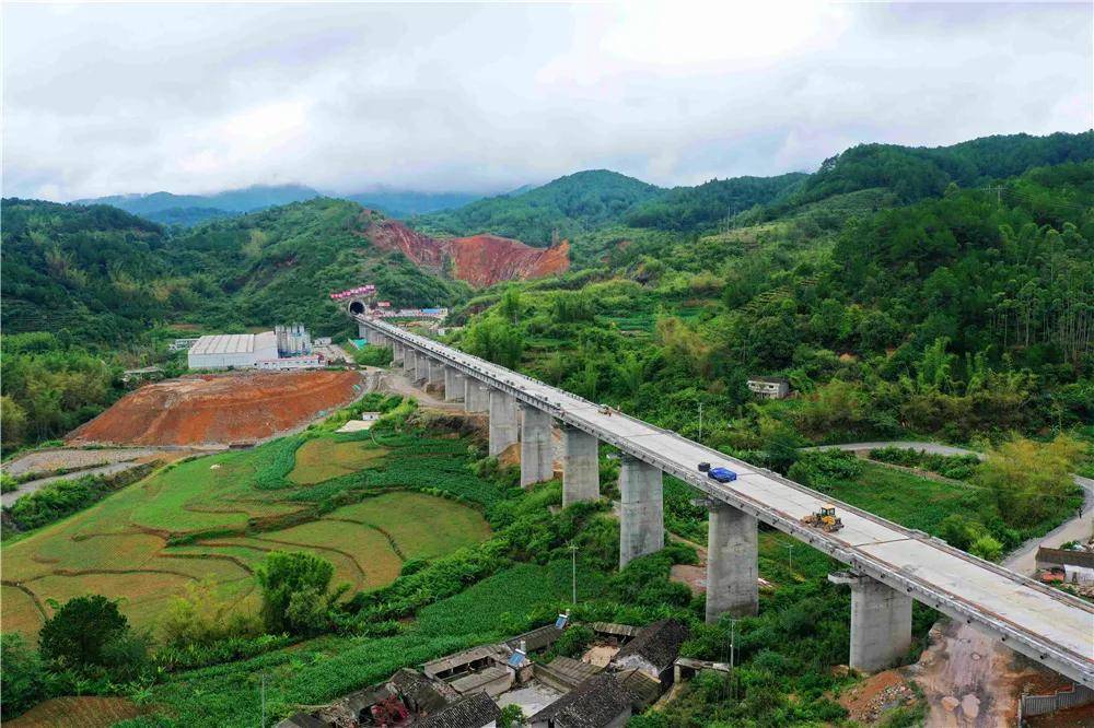 今天铁路最新消息新闻